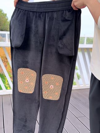 穿着没有拘束感,弹力大 保暖又舒服#百搭裤子 #保暖裤 #加绒保暖裤
