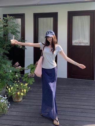 星云点点夏日凉感波点碎花独特小众百搭碎花斜裁半裙#高级感穿搭 #休闲穿搭 #简约休闲风 #ootd穿搭 #穿搭