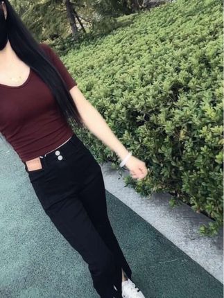 你不用有多漂亮,但要收拾得干干净净,不需穿戴有多昂贵,但一定要打扮的衣着得体。做到内心有爱,脸上有光,灵魂有趣!#穿搭