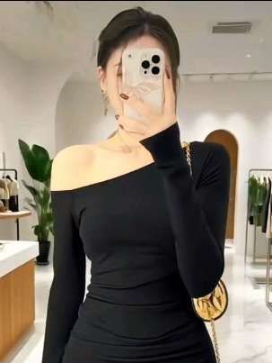 秋冬纯欲性感斜领褶皱长袖辣妹修身显瘦包臀连衣裙 #辣妹穿搭 #御姐 #高级feel #黑色系穿搭 #小性感@DOU+上热门 @抖加🔥上热门🔥dou+🔥热点宝