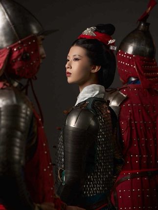将门之女,一身傲骨#中国甲胄 #复原甲胄