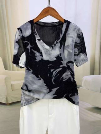 欧货女装夏季新款高档网纱#短袖t恤女巨显瘦上衣#谁穿谁好看 #时尚潮流穿搭 @DOU+小助手