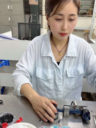 #五金工具 #卷尺防摔加厚耐磨耐用 质量杠杠好价格实惠#值得购买#工厂实拍视频 #高性能实用工具