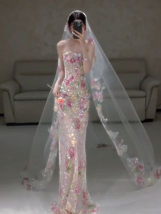 和上帝许个愿:希望我的闺蜜能穿上最美的婚纱嫁给最爱的人