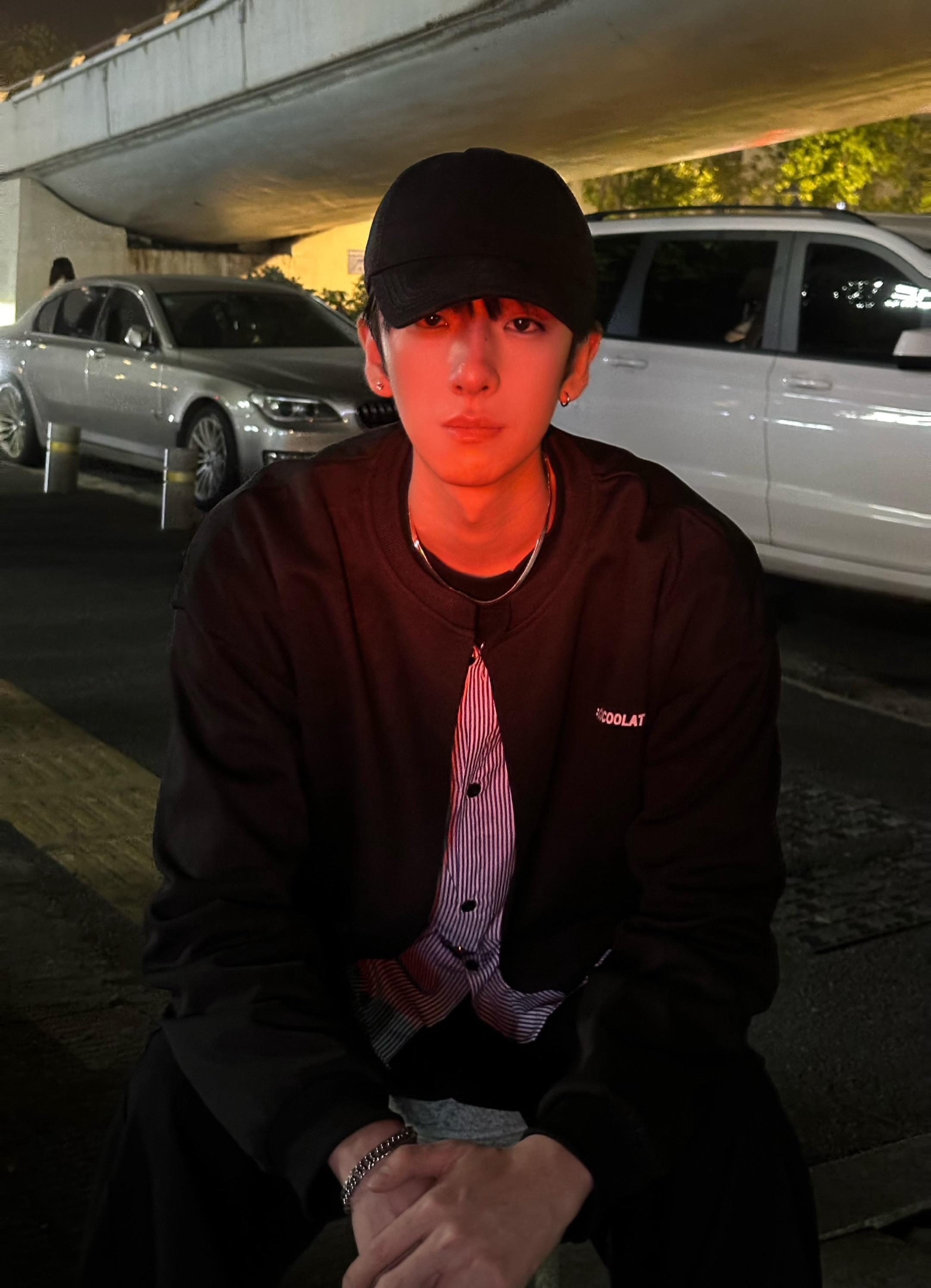 小鹿在碰撞 你头发湿漉而芬芳。#capper #歌曲你眼中的海浪 #穿搭 #氛围感