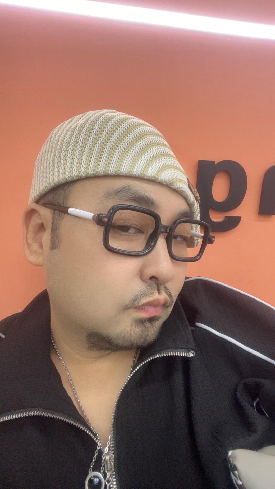 佩戴感受:舒服挺好的 适合脸型:适合 功能效果:修饰脸型#我在抖音买买买