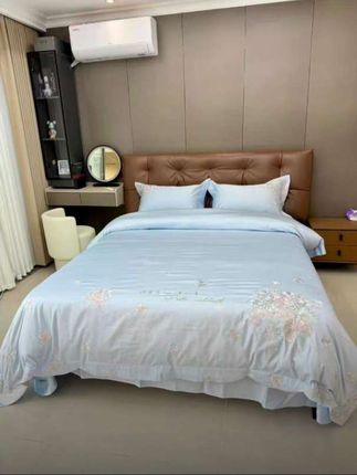 轻奢A类长绒棉全棉四件套纯棉绣花被套裸睡亲肤床单高端床上用品轻奢A类长绒棉全棉四件套纯棉绣花被套裸睡亲肤床单高端床上用品高端A类长绒棉全棉四:/ 件套纯棉绣花被套裸睡亲肤床笠轻奢床上用品新款轻奢高端贡缎长绒棉A类100%全棉刺绣:/ 四件套纯棉被套床单床笠高端A类200支长绒棉四件套100%纯棉被套亲肤床单裸睡轻奢高级床品#全棉四件套#纯棉四件套#高档四件套#四件套##床上四件套