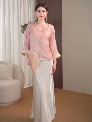 #新中式国风外套 #气质优雅大方 #减龄气质 #优雅气质 #国风服饰
