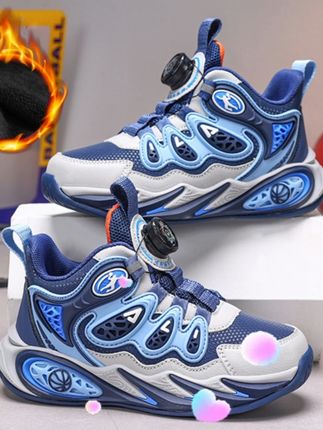 小孩体育课穿上不舍得脱下来的鞋子!#透气舒适不臭脚 #好穿又好搭 #透气舒适 #好鞋推荐