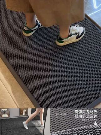 高弹尼龙丝地垫,脚感舒适,易打理,脏了拍拍抖抖就干净,底部防滑不乱窜,门内门外都可以铺#地垫 #入户门垫#进门地垫 #防滑地垫 #地垫推荐
