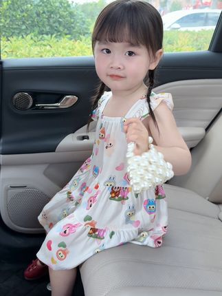 夏天就要给孩子穿这种清清爽爽的小裙子 上身太可爱了 夏天穿很合适~#夏季穿搭 #高品质童装 #夏日必备 #生女儿就是用来打扮 #夏日必备