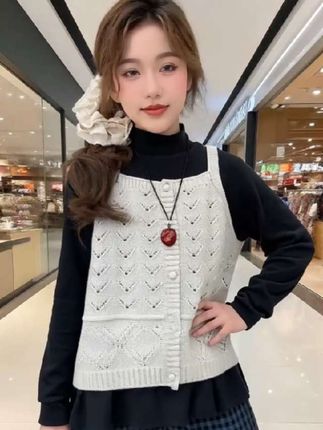 看看您喜欢哪一套?#生女儿就是用来打扮的 #萌娃穿搭 #普通人秋日出游穿搭思路 #秋季穿搭 #一秒度假感穿搭挑战