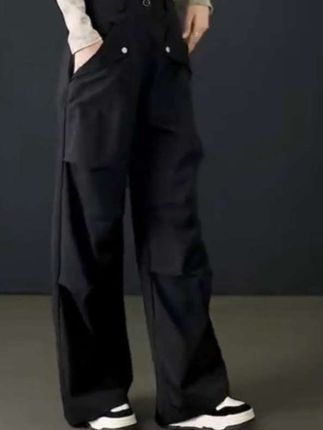 黑色美式降落伞工装裤女2025春秋新款垂坠感阔腿裤小众设计直筒裤#早秋中性风穿搭#早秋这样穿包好看的#早秋琥珀系衬衫分享#早秋松弛感穿搭#早秋穿搭微微辣变装