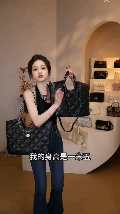 新款大容量女士链条斜跨单肩包网红高级感时尚菱格通勤托特包#包包种草 #包包控 #时尚包包 #高品质包包