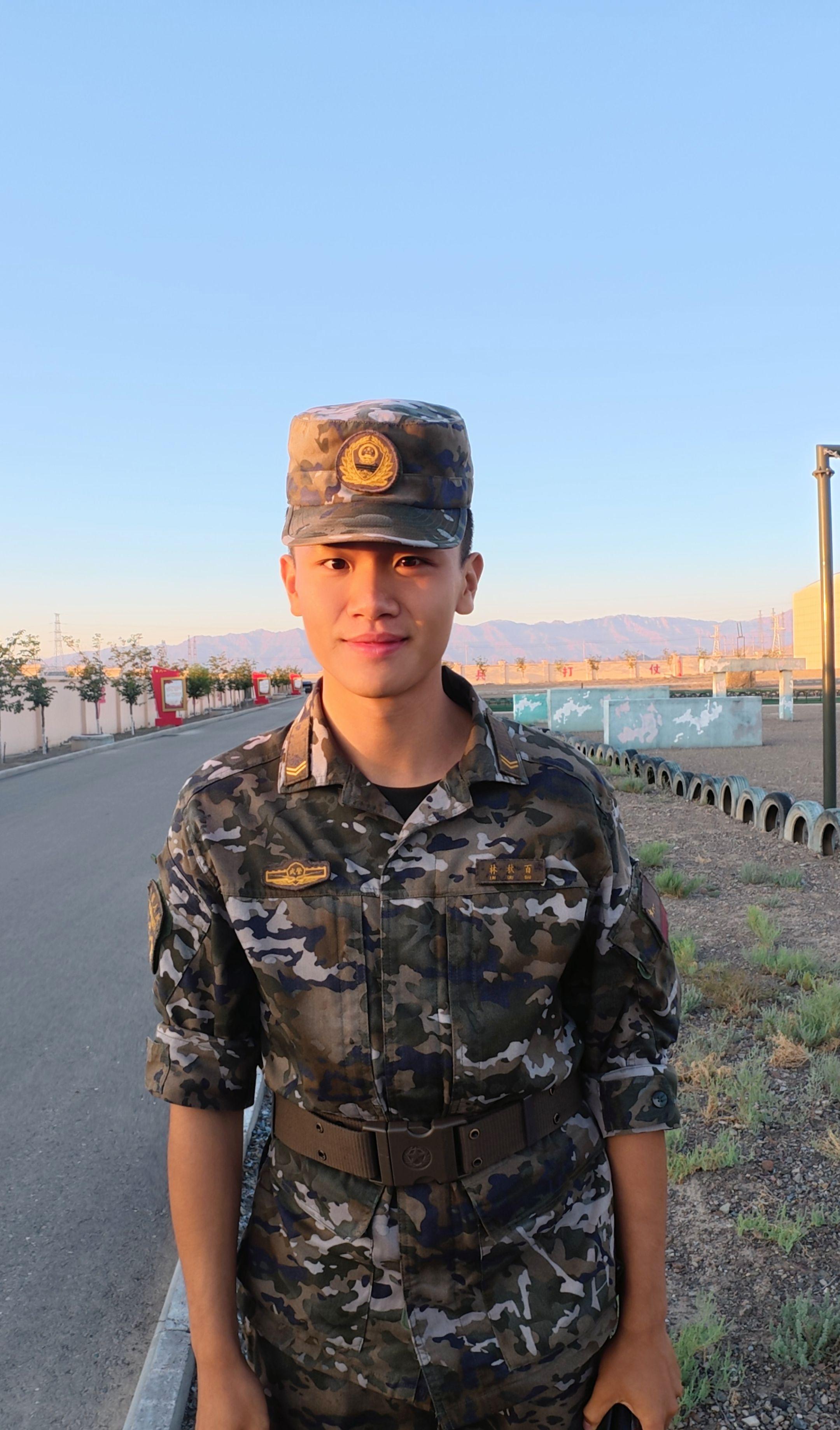 青春交给迷彩 未来交给自己#已退役非现役 #退役军人 #为什么晚上总是有星星