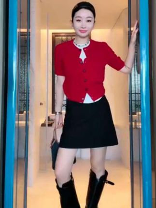 杨圣坤2025新品26支100%山羊绒麻花纹单排扣短袖针织衫#高级感穿搭 #短袖针织衫t恤 #山羊绒针织衫