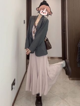 🩶💜#灰粉配 #ootd #氛围感 #连衣裙穿搭
