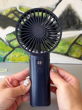 艾美特手持小风扇,可调角度,非常实用#网红小风扇 #夏天必备神器 #小风扇 #风扇 #手持风扇