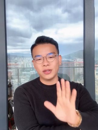 凯诺解答一下大家都很好奇三个孩子以后问题....#凯诺夫妇#半甜红葡萄酒#原瓶进口#格鲁吉亚葡萄酒
