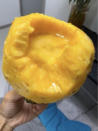可以手撕着吃的菠萝你吃过吗?!海南金钻凤梨,树上成熟,新鲜采摘,果香浓郁,脆甜多汁,吃一次就忘不了😋!#海南金钻凤梨 #凤梨成熟了 #好甜好甜好甜 #新鲜采摘新鲜发货 #在抖音入手的好东西