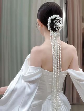 合金仿珍珠婚庆饰品 新娘高级感小众长款后区礼服婚礼发饰品#珠珠发饰#婚庆妆造#拍照氛围感 #流苏发带