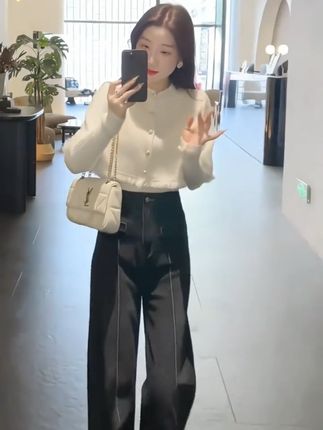 #张予曦毕雯珺真拍了红裙抱 #深情眼 #张予曦 #毕雯珺 #辣妹穿搭
