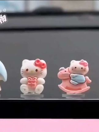 好可爱的kt猫小摆件,无论放在家里车里办公室电脑上都特别的治愈#汽车装饰品 #车载摆件 #也太可爱了吧 #车载好物 #车载饰品摆件