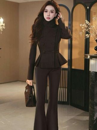 两件套,气质时尚,早秋新款显瘦百搭裤子套装#简约大气 #美搭尽显女神范 #御姐范儿 #高贵优雅 #高级感穿搭