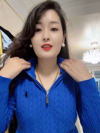 刺绣半拉链立领针织上衣#谁穿谁好看#早秋穿搭