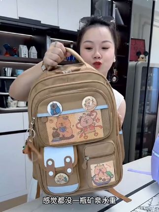 卡皮巴拉爆款1-6年级小学生书包大容量减负减负护脊书包双肩包#儿童书包 #双肩背包 #学生书包