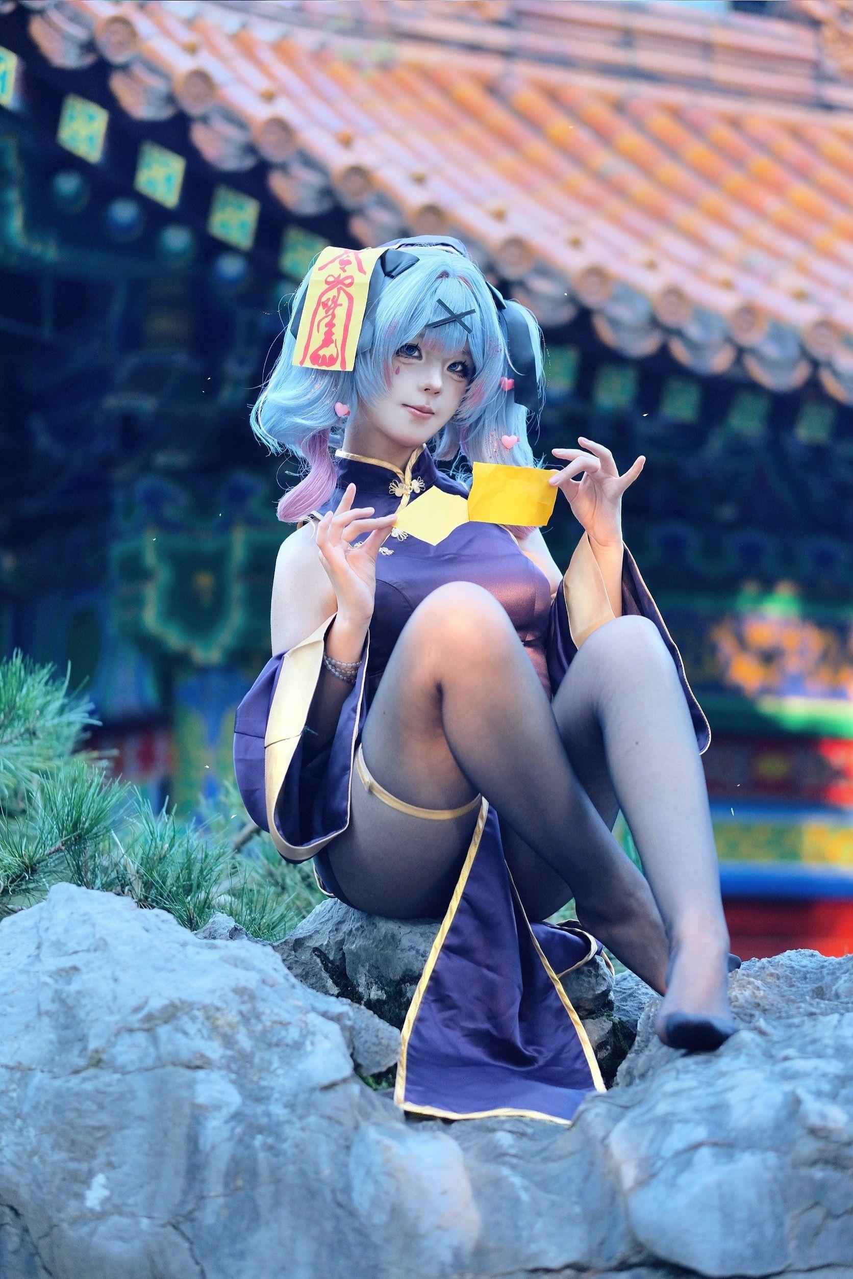 你的符呀~困不住我的~^#初音未来兔子洞 #兔子洞小僵尸 #初音未来 #黑巧 无不良引导,角色扮演服装。TT 谁懂这个卡点翻页(比划)
