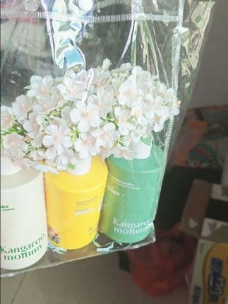 春期孩子头油头痒,小雪花满天飞,快试试#袋鼠妈妈#青少年洗发水 用它洗完头发清爽蓬松又顺滑#控油去屑#洗发水推荐#学生党必备