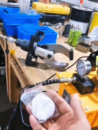 液压电缆剪电动液压剪刀剪铠装电缆液压线缆剪插电式大剪刀开口式#电缆电动液压剪刀 #液压电缆大剪刀 #开口式电缆液压剪 #液压电缆剪刀 #好物分享 @DOU+小助手