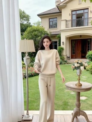 #我要上热门#早秋穿搭三分钟出门不是梦#运动穿搭 #休闲减龄穿搭 #时尚穿搭
