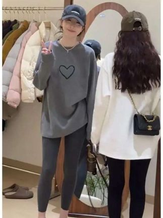 韩系爱心印花磨毛长袖T恤女2025春秋新款小个子宽松德绒打底上衣#晒晒我的秋日穿搭 #秋冬都市硬核穿搭 #早秋穿搭三分钟出门不是梦#预制国庆出游穿搭#小个子秋冬穿搭