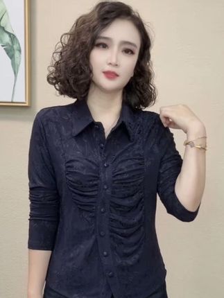 2025秋季新款时尚洋气翻领长袖显瘦褶皱休闲百搭女士上衣#时尚减龄穿搭 #百搭上衣 #气质显瘦穿搭 #强烈推荐
