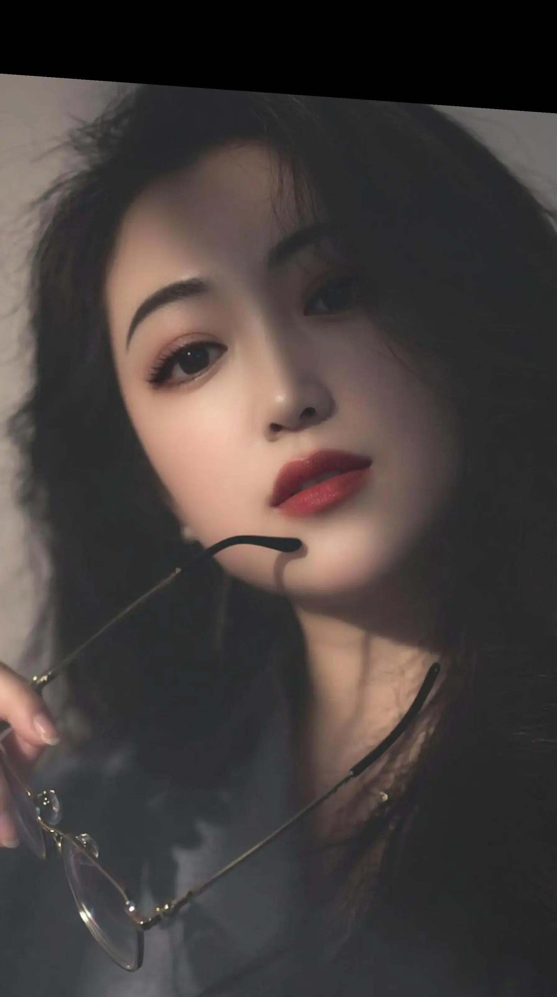 #粉丝一记住了,心干净,人活的舒服,人实在,过得越踏实,哪怕自己苦点累点,也不要处心积虑把人算计,做人坦坦荡荡,虽然算不上优秀,但起码善,
