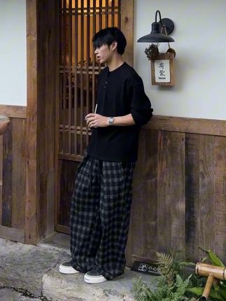 高级的属于少数人 实穿的才属于普通人#松弛感穿搭 #秋冬穿搭 #裤子推荐 #格子裤穿搭 #中性风穿搭