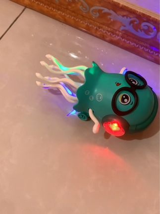 现在小孩子的玩具都这么炸裂了吗?#魔性跳舞章鱼#哄娃神器  #玩具 #解压玩具 #玩个很新的东西