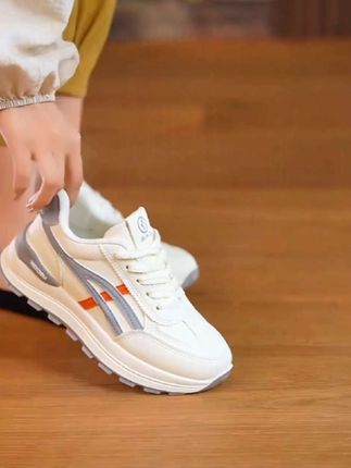 啄木鸟2025新款软底时尚百搭休闲运动鞋女小众设计感小白鞋#好鞋推荐 #百搭小白鞋 #女鞋 #舒适百搭 #好穿不累脚