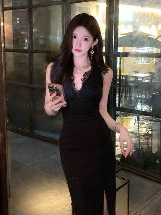 夏季纯欲气质时尚修身小众设计感连衣裙