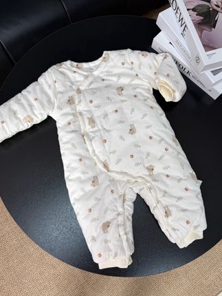 #反季囤货 太香了!不仅品质好价格还便宜,一整个配色好高级好洋气,A类纯棉品质,软糯舒适又亲肤#婴幼儿服饰 #宝宝连体衣 #保暖又好看#高品质童装