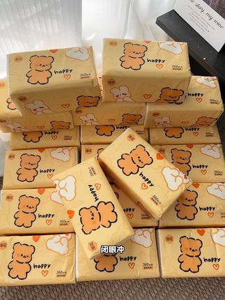 #无限回购的宝藏单品 本来也不缺纸,但是漫花小熊包装巨无霸抽纸,我是真的忍不住不买呀,关键现在一大箱24大包你看看才啥价#我可真会买 #超便宜超划算 #漫画抽纸 #巨无霸抽纸