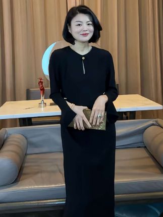 这条连衣裙,显瘦+美貌双开挂!高级质感藏不住,轻松穿出s曲钱#强烈推荐 #显瘦穿搭 #穿出高级感 #品质女装 #每日分享