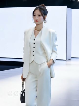 #高级感穿搭 #御姐风 #穿出魅力女人 #气质女神范儿 #女装