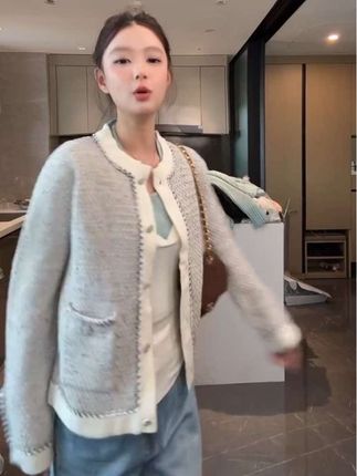 谢不肉 撞色圆领小香风毛织外套女秋通勤休闲宽松直筒上衣50601#面料柔软舒适 #时髦精#面料柔软舒适 #穿的美美哒 #穿出自己的风格