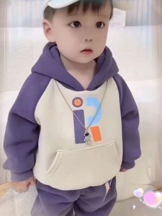 儿童秋冬款加绒套装韩版新款洋气字母拼接卫衣宝宝休闲秋冬两件套 #儿童秋冬套装 #儿童加绒套装 #宝宝套装 #婴幼儿服饰 #儿童卫衣套装