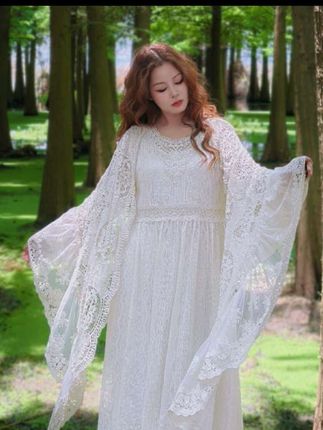【董艺旅行穿搭】爱丽儿钩花三角巾披肩蕾丝翅膀斗篷新疆旅拍头巾#时尚气质穿搭 #温柔穿搭 #气质仙女裙穿搭@上热门🔥🔥🔥