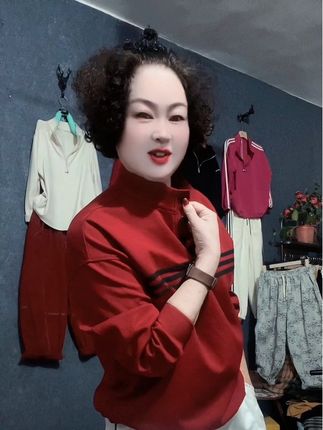 不要把“生意” 单单理解为“挣钱” “生”是指生生不息,“意”乃心上之意。真诚做人,诚信做事! 不欺、不瞒、不哄,此为商道,亦为正道!做一单生意,交一个 朋友,这才是生意。#休闲放松 @霞姐生活号
