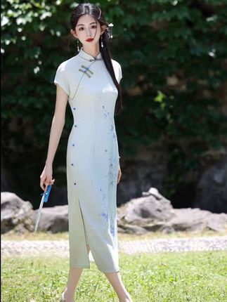 #优雅气质 #高贵优雅 #国风新时尚 #旗袍美人 #复古风穿搭